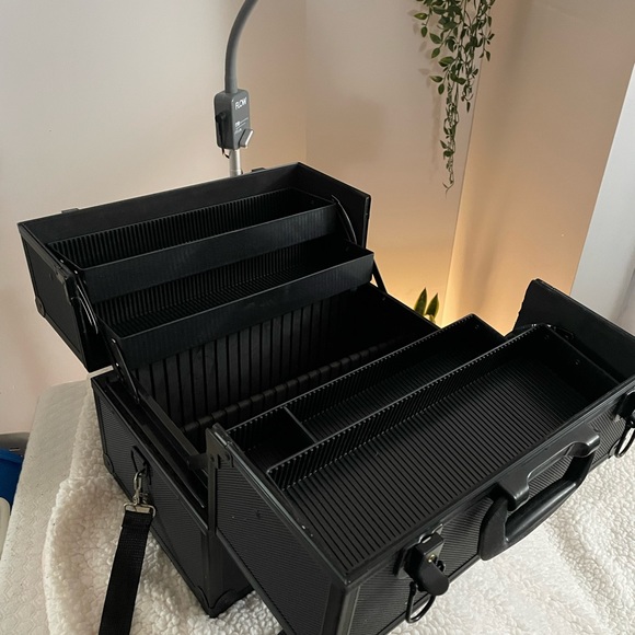 Make up mobile case - Picture 2 of 7